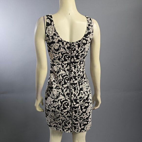 Dolce vita xs dress R7 - Picture 3 of 4